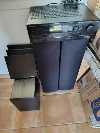 Home Cinema Jamo con Amplificador Sherwood