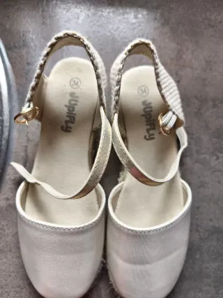 Zapatos esparto Jupify cuña beige/dorado T.34