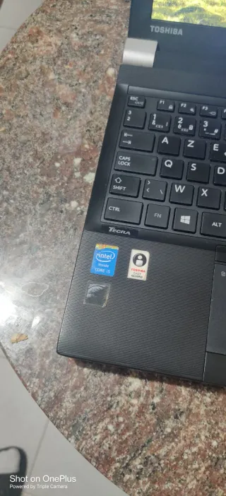 Computer portatile Toshiba i5 nero