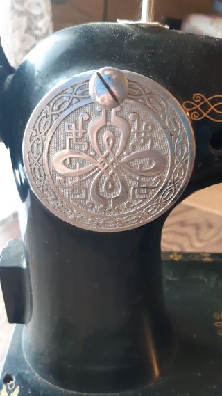 Mesa para máquina de coser antigua