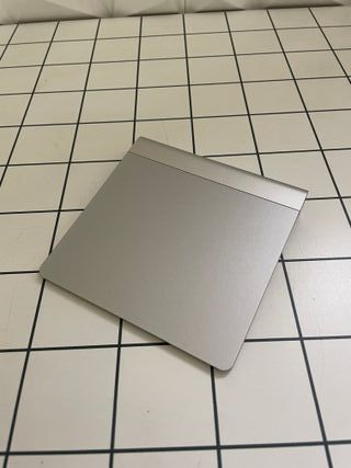 Apple Magic Trackpad A1339 - Argento originale 