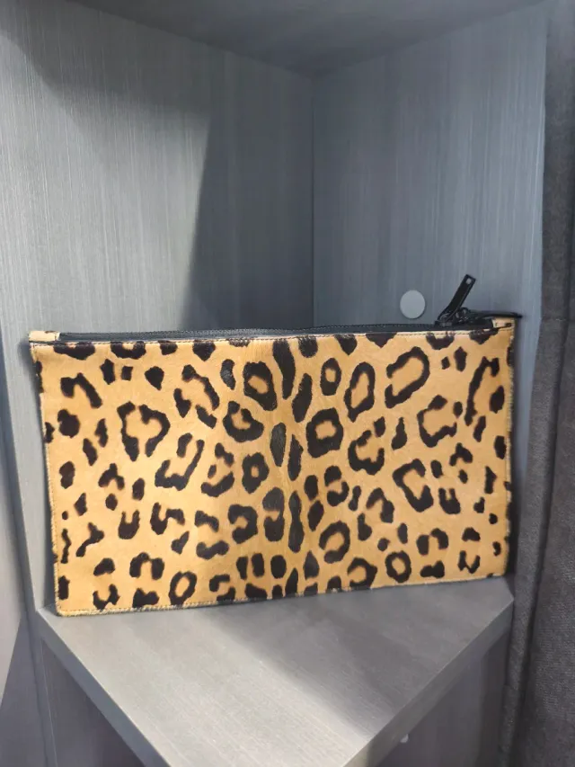 Pochette Yves Saint Laurent stampa leopardo