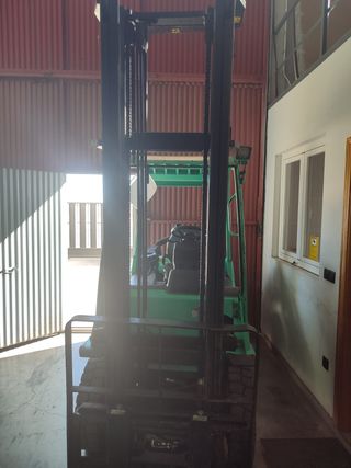 Carretilla elevadora Mitsubishi 2500kg