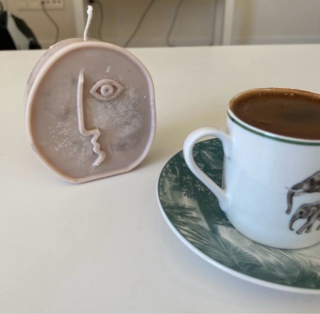 Vela decorativa abstracta