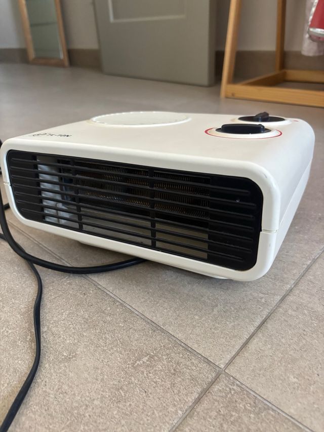 Calefactor blanco y negro