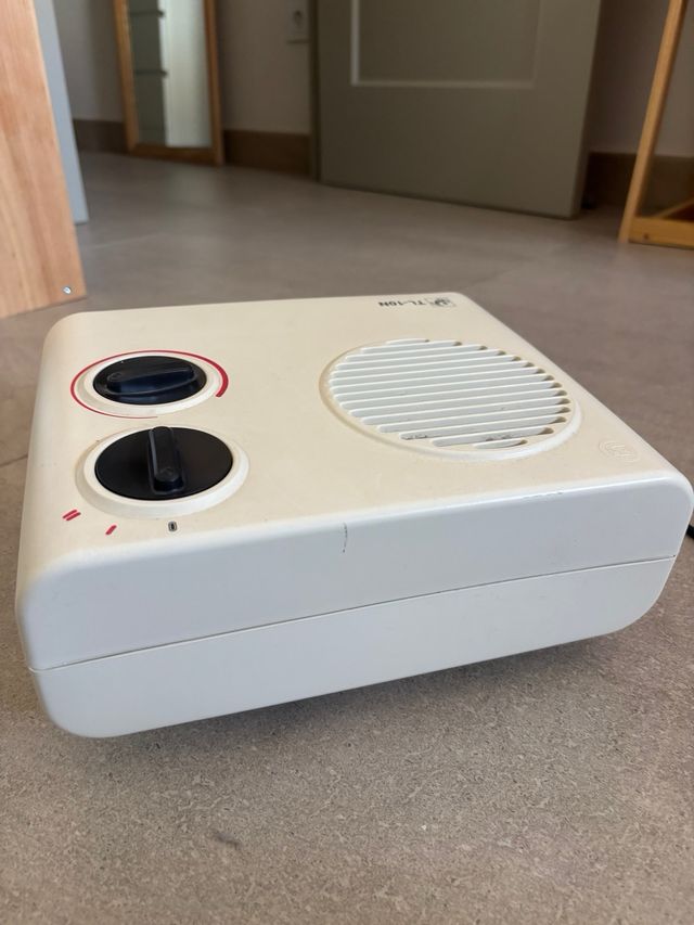 Calefactor blanco y negro