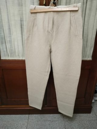 Pantalón beige HUMANOID