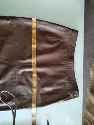 Falda de cuero Burberrys marrón. Vintage