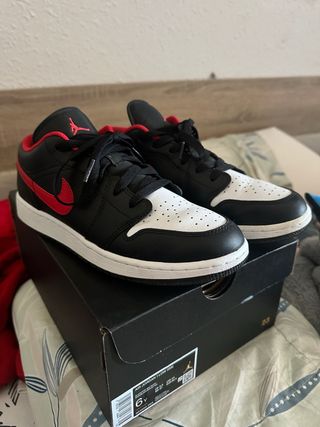 Nike Air Jordan 1 Low (GS) Negro Rojo