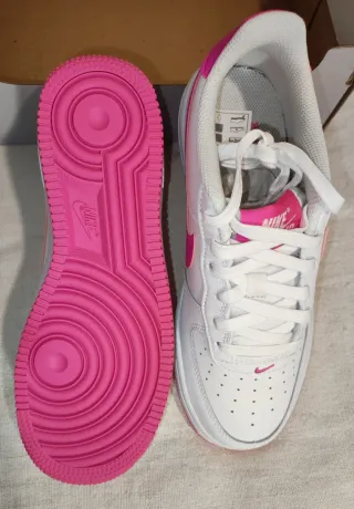 Nike Air Force 1 (GS) Rosa y Blanco