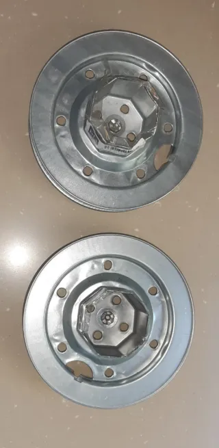 2 Poleas metálicas para persianas 180 Eje 60mm