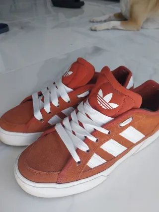 Zapatillas Adidas Naranja y Blanco