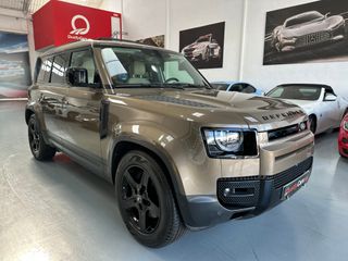 Land Rover Defender 2021