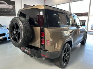 Land Rover Defender 2021