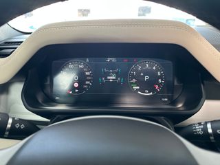 Land Rover Defender 2021
