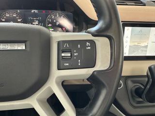 Land Rover Defender 2021