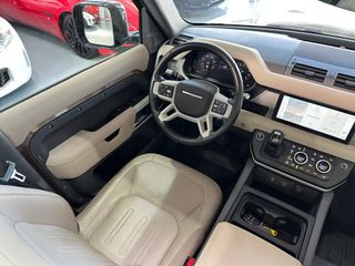Land Rover Defender 2021