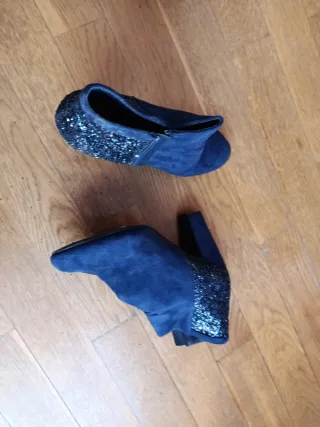 Botines azul marino con brillantina