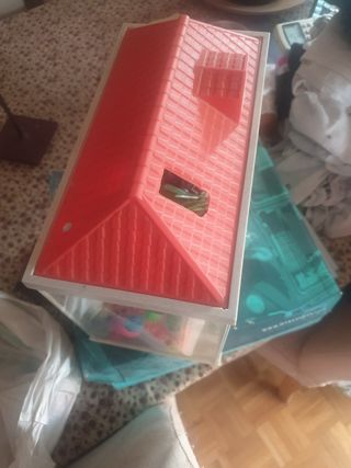 Acuario pequeño con accesorios