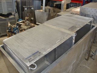 Jaula o Cesta en Acero Inox con Chapa Perforada