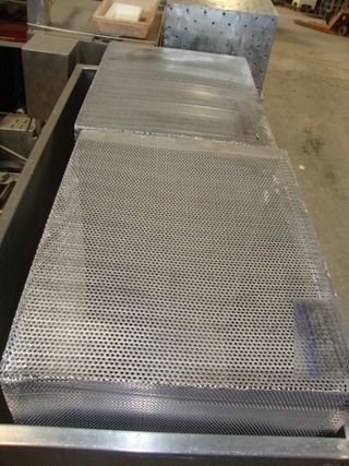 Jaula o Cesta en Acero Inox con Chapa Perforada