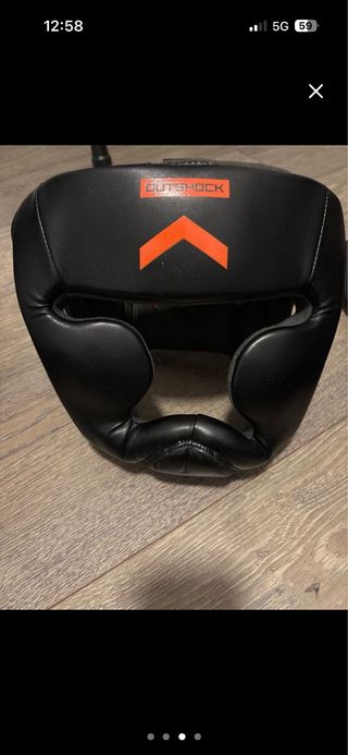 Casco de boxeo Outshock
