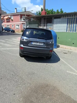 Mitsubishi Outlander 2009