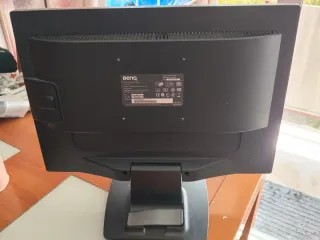 Pantalla BenQ Plata y Negra