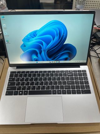Portátil Intel Celeron N4000 12GB RAM SSD 256 TC32