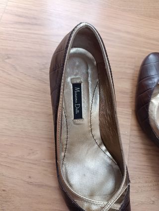 Zapatos salón Massimo Dutti coco marrón/dorado 38