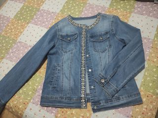 Chaqueta vaquera con brillos 