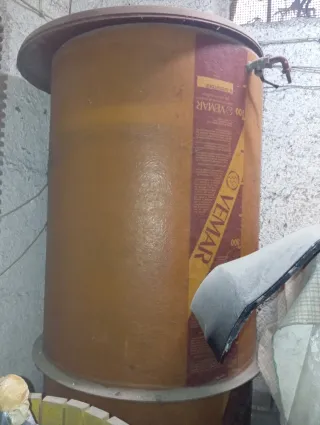 Contenitori in vetroresina