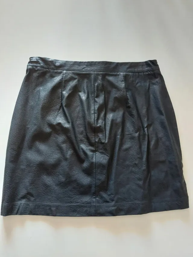 Gonna nera in pelle