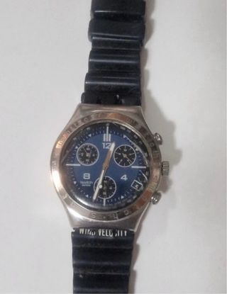 Reloj Swatch Cronógrafo Azul Plata