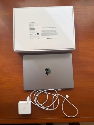 MacBook Pro 14 M1 Pro 512GB Gris, como nuevo!
