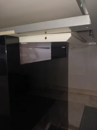 Mesa familiar abatible.En muy buen estado.