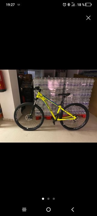 Almuñécar- Bicicleta de montaña amarilla TRAIL