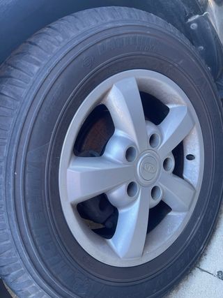 Llantas Kia Sorento con Neumáticos