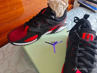Zapatos Jordan Negros y Rojos