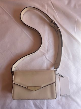 Bolso de hombro Mango beige y blanco
