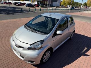 Toyota Aygo 1.0 GASOLINA AUTOMATICO 