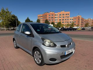 Toyota Aygo 1.0 GASOLINA AUTOMATICO 