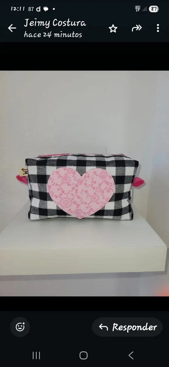 Neceser estampado corazón