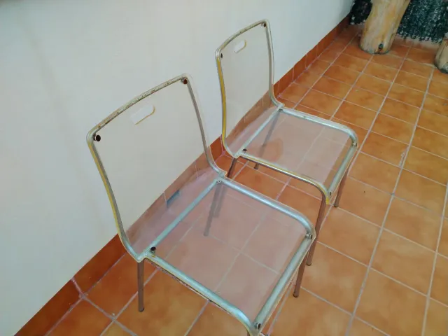 Sillas Metacrilato y Metal (2uds) 15€ las 2.