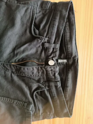 Pantalones elásticos Calzedonia negros