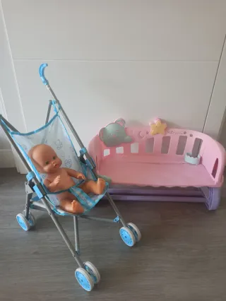Cuna colecho Nenuco, muñeco y carrito