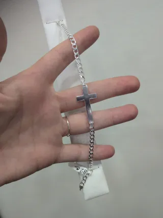 Pulsera de plata cruz