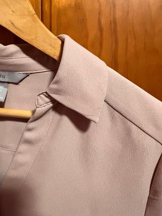Blusa fluida H&M nude T.34