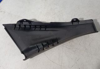 Tapa bajo asiento lado derecho Husqvarna 