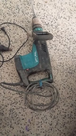 Martillo demoledor Makita hm 1203
